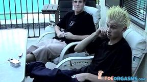 Straight guys Evan Heinze and Ian Madrox put on a little sexy foot show