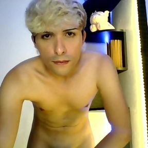 Blond Colombian Guy in a Live Sex Cam Show Jerking off and Sending His Balls Flying