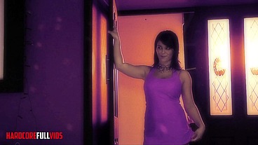 SuperModel gets her cunts fucked by Two Big Cocks