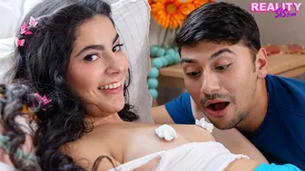 Angel Gostosa's Wild Whipped Cream Fantasy Unleashed