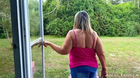 Backyard Blowjobs Episode 1 Venus Gets Covered