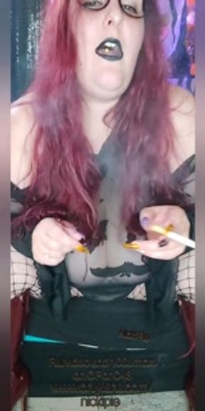 Nicki Pie Smoking JOI