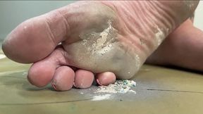 H4 these tinies are helpless (giga)