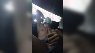 Jakol Sa Parking Bunch Tapos May Biglang Lumapit - Pinoy Teenager Onanism