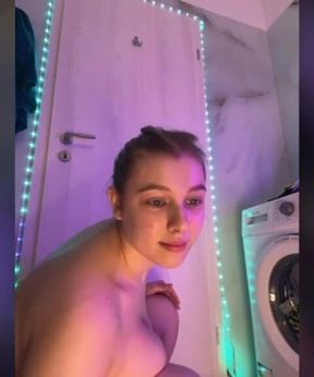 Extreme Shower Show. Squirt in Public. Anal Fuck in Shower. Close up Fucking.