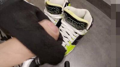 4 Cumshots on Lime Green Osiris Bronx