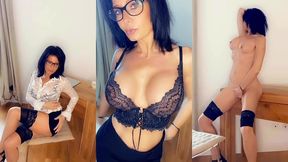 la secretairequel patron n’a pas reve de voir une secretaire aussi sexy ...