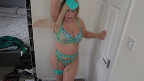 maisie lewis joi stripsearch