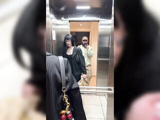 sexy date sucks my schlong in an elevator