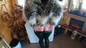 tight green leather pants cameltoe – blowjob & doggy with cum on my fur coat & downjacket