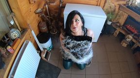 tight green leather pants cameltoe – blowjob & doggy with cum on my fur coat & downjacket