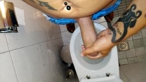 Uncut Cock Cum in Toilet After Sun Tanning