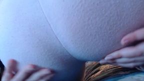 smelly farts in yoga pants