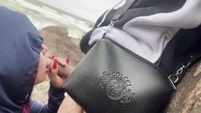 novinha rabuda e pega no flagra na praia