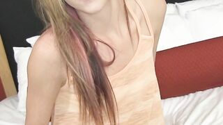 Hot Babe Grace Fingers Herself And Gets Licks From Her Boyfriend