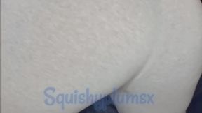 Juicy legging farts