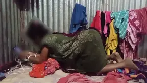 Indian Desi Aunty Gets Fucked in Village Labour Room After Long Time