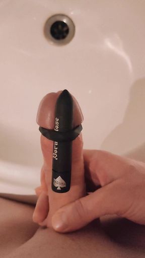 Squirting Tutorial - use a bullet vibe!!