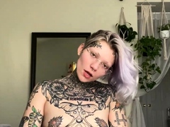 Webcam blonde playing with sex toys on webcam