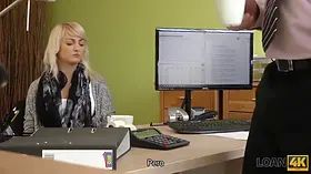 Loan4k. la esbelta chica Katy Rose es taladrada por un inspector de préstamos incobrables