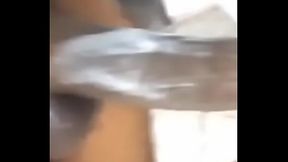 Marido s&oacute_ meteu no meu cu at&eacute_ gozar fundo e abrir meu buraco preto