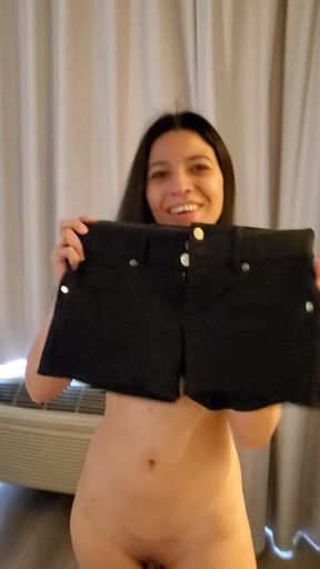 Daniela Duran OnlyFans behind the scenes getting ready to livestream a shower sex sce
