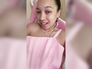 Twerking With Anal Plug In/Shaking Bazookas