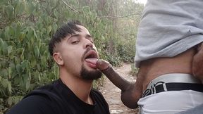 dia de trilha e assim, mamando e dando para varios machos