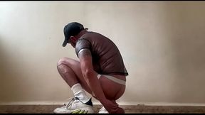 Heterosexual se sienta en dildo grande como todo un puto maricon