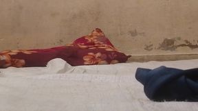 Desi Bhabhi ko lita ke chodne ka maza liya