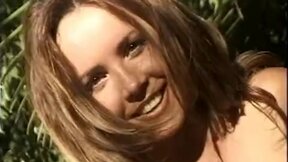 Outdoor MILF Vixen Masturbation