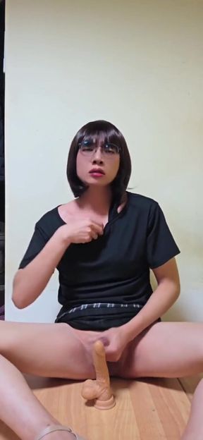 Shemale Ting Xuan Masturbates While Riding a Giant Dildo