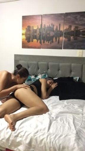 I interrupt my roommate's nap and eat her delicious pussy