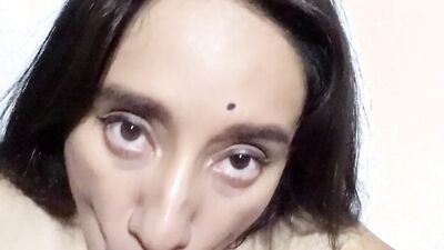 STEPMOM GIVE ME A SLOPPY DEEPTHROAT ANDA PLAYS WITH MY CUM