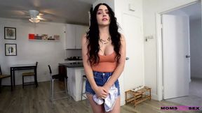 Moms Big Happy Family - S13:e7