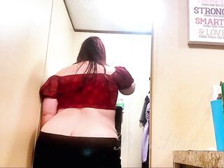 Booty Energy Dancing Like No One's Watching with Booty Fart Out!