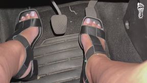 Juliette_RJ is a Sexy 5 star UBER Driver for you - FOR MOBILE DEVICES USERS - PEDAL PUMPING - ROLE PLAY - BBW LEGS - REVVIG - FOOT FETISH - ARCHED FEET - DRIVING - BRAZILIAN MILF - HARD DICK - EDGING - CUM COUNTDOWN - REAL LIFE DRIVING - HEELS