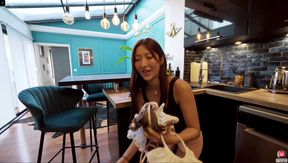 qwinky porn game - try to seduce your Japanese maid