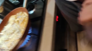 Handjob by cute girlfriend while cooking fries(full vid on my 0nlyfans/ManyVids)