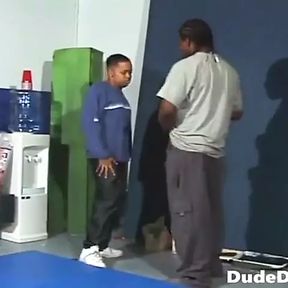 Hot black dude throats boyfriend then shags his ass hardcore