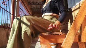 Vanessa mature woman showing off her wrinkled soles (7)