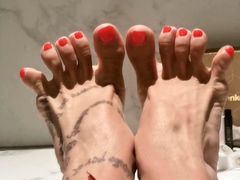Amateur porn Gives Us Some Foot Fetish Aurora