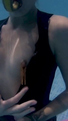 Underwater Bondage, Kink & Cum in My Tight Wetsuit