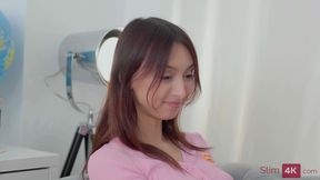 Ashly Rabbit - Foot Massage Turned Into Anal Penetration