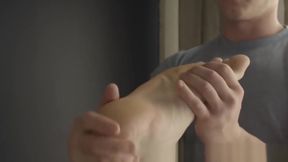 Big dicked jock fucks his new friend after a sensual massage