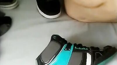 Sneaker Play&Cum