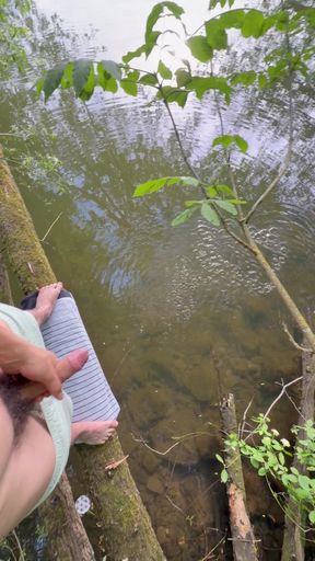 Twink 18 Pissing in Nature