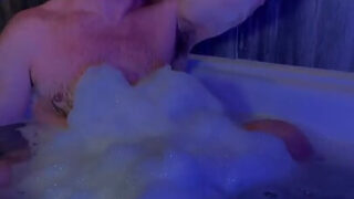 Stora kuk amatörkillar onanerar under tantrisk träning och knullar sedan varandras rumpor