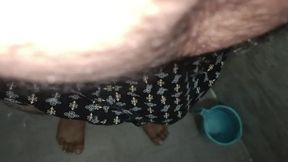 Mera Chhota Sa penis peshab karte hue