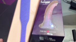 Une journ&eacute_e avec L&eacute_a PAM : J'_essaye un Gode Ventouse